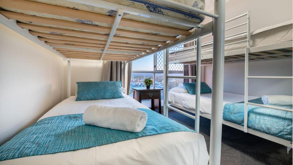 Foreshore Beachfront Apartments Гоулд Коуст Екстериор снимка