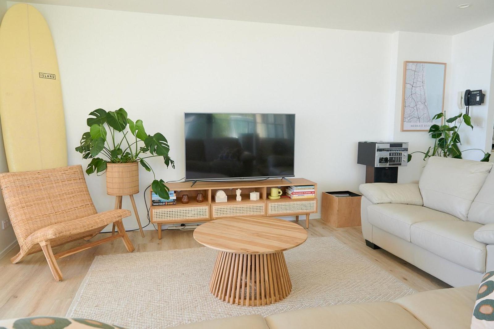 Foreshore Beachfront Apartments Гоулд Коуст Екстериор снимка