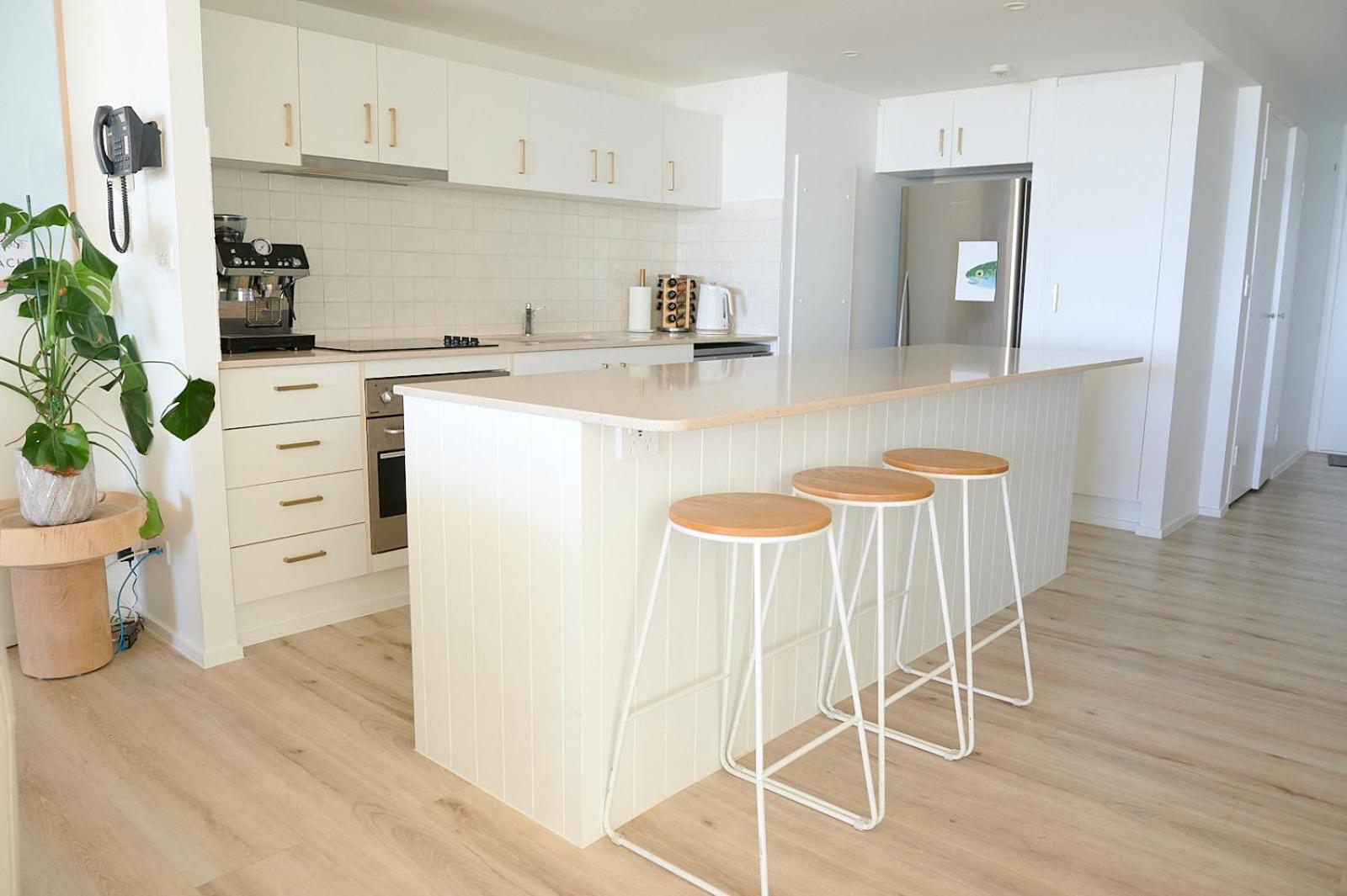 Foreshore Beachfront Apartments Гоулд Коуст Екстериор снимка