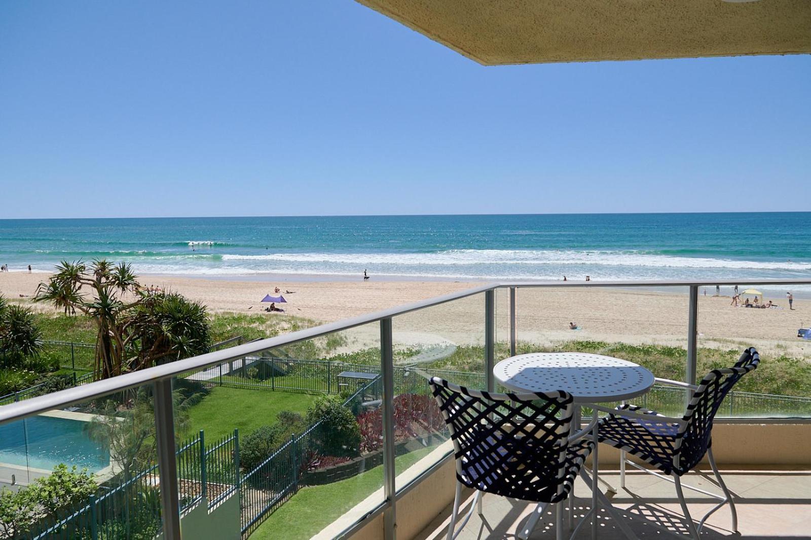 Foreshore Beachfront Apartments Гоулд Коуст Екстериор снимка