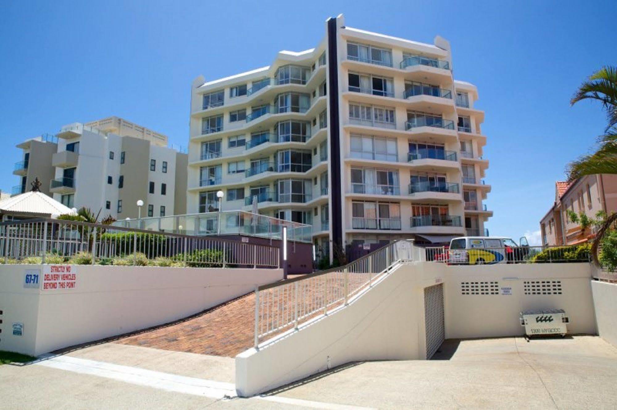 Foreshore Beachfront Apartments Гоулд Коуст Екстериор снимка
