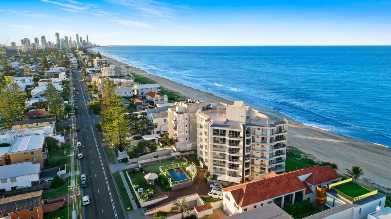 Foreshore Beachfront Apartments Гоулд Коуст Екстериор снимка
